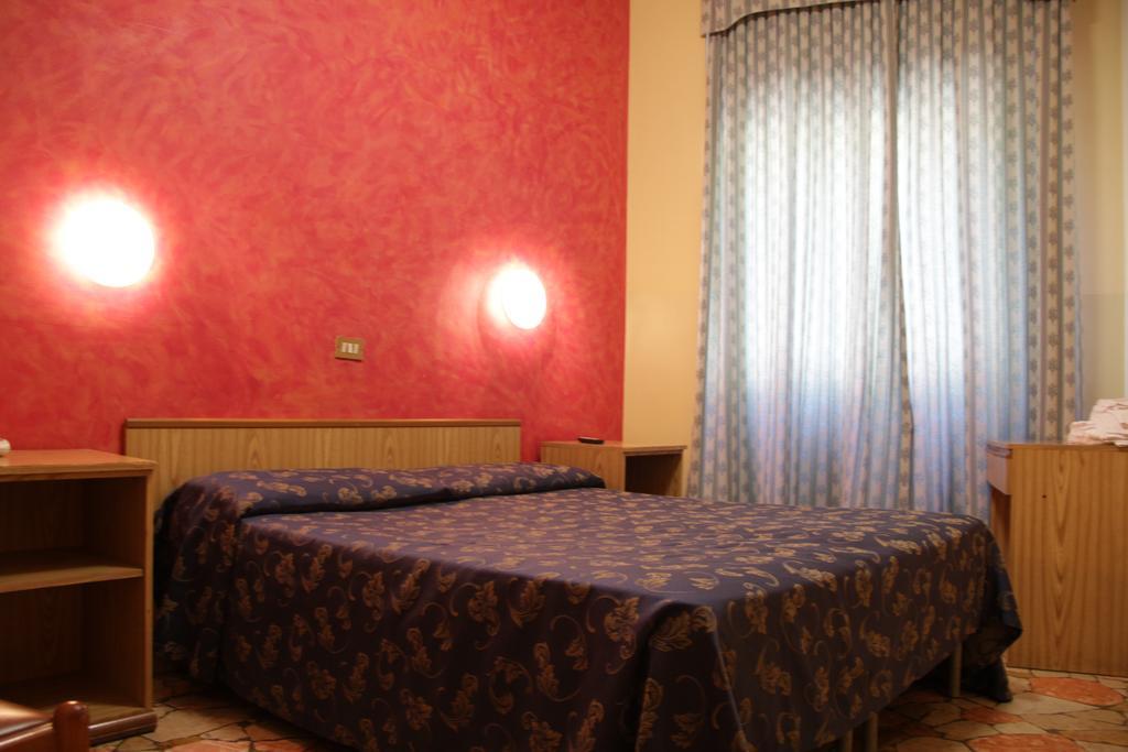 Hotel Del Sud Milano Ngoại thất bức ảnh