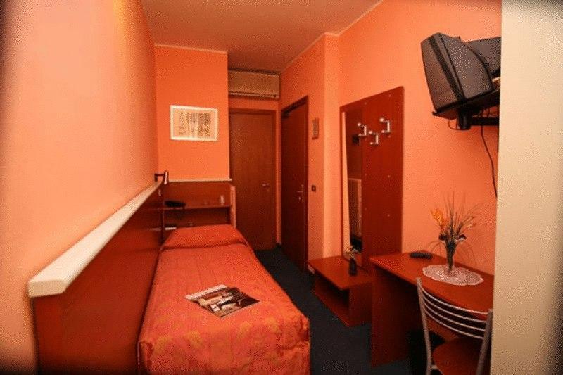 Hotel Del Sud Milano Ngoại thất bức ảnh