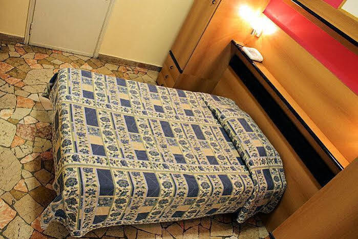 Hotel Del Sud Milano Ngoại thất bức ảnh